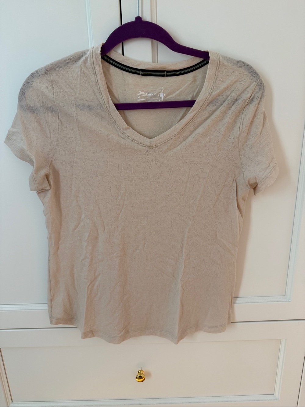 Smartwool Women's Light Beige V-Neck Short Sleeve Top Antique white lace flower